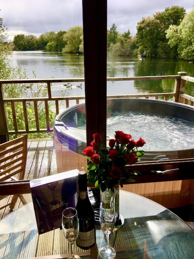 Holly Lodge 12 Hot Tub York Exteriör bild