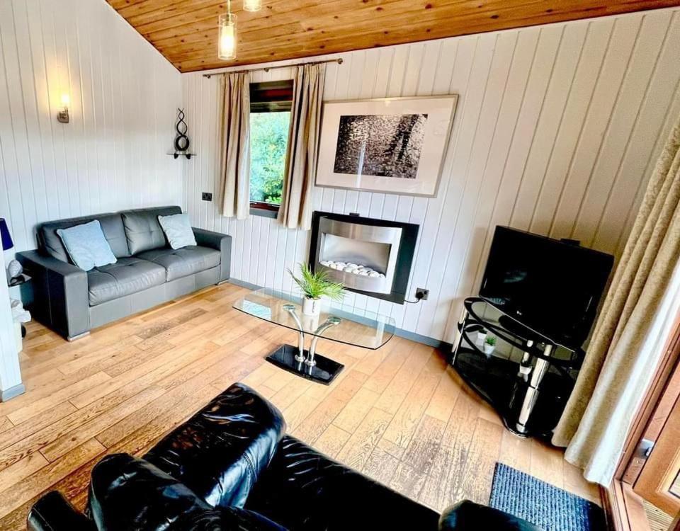 Holly Lodge 12 Hot Tub York Exteriör bild